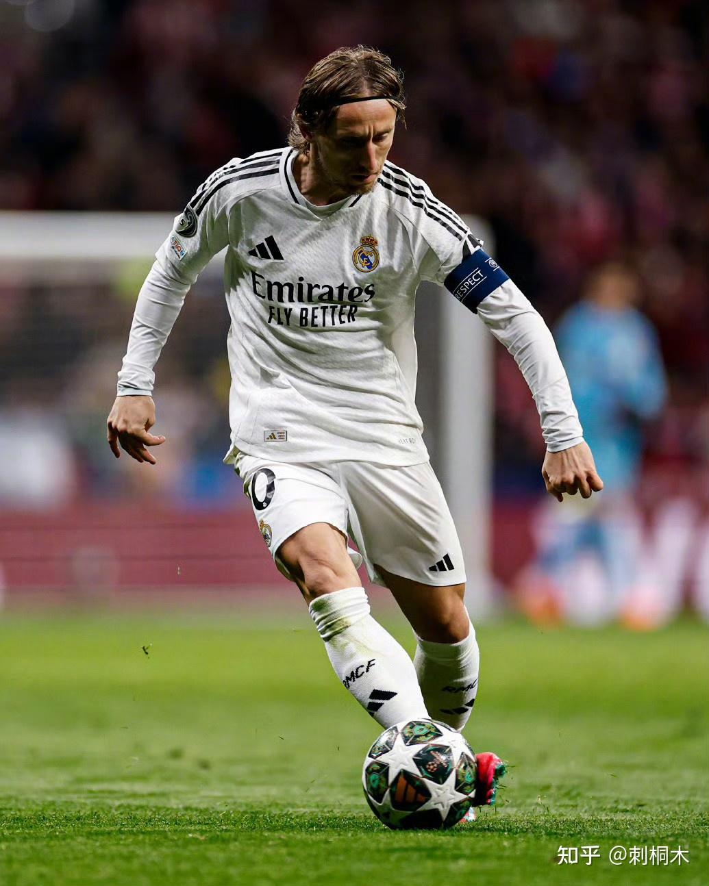 葡萄牙主帅：不会给C罗特殊待遇，英格兰是世界杯夺冠热门