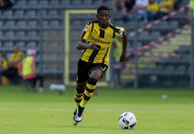 马丁内利：我进球后和马杜埃凯有过交流，我说他的进球更精彩