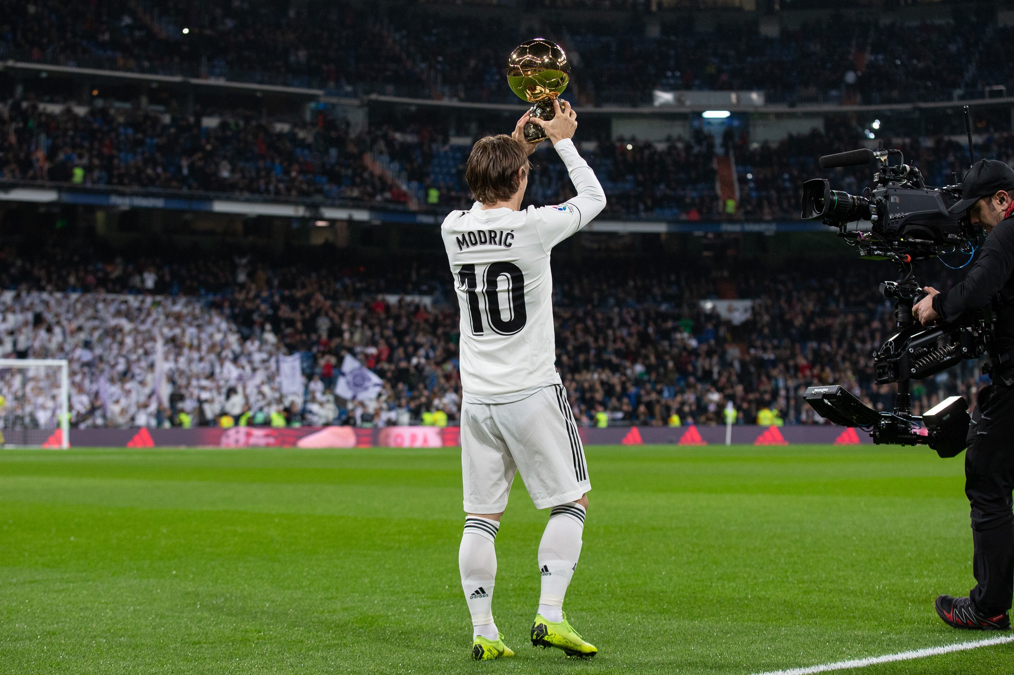 福勒谈伊萨克：他可能是90%利物浦球迷希望签下的球员