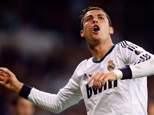 库尔图瓦：我们其实踢得还不错，球员都支持阿隆索